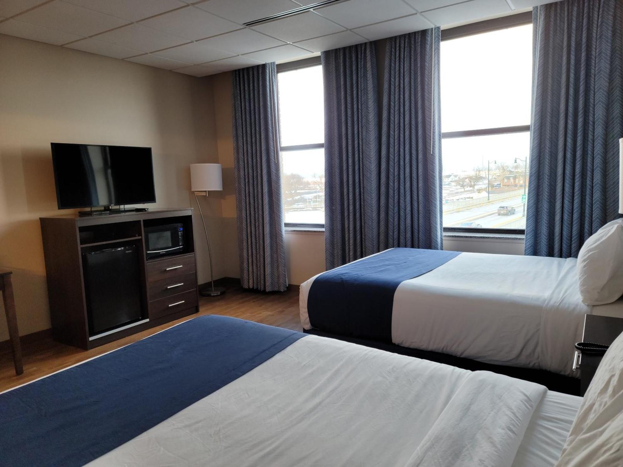 Ariel Broadway Hotel Lorain Exterior foto