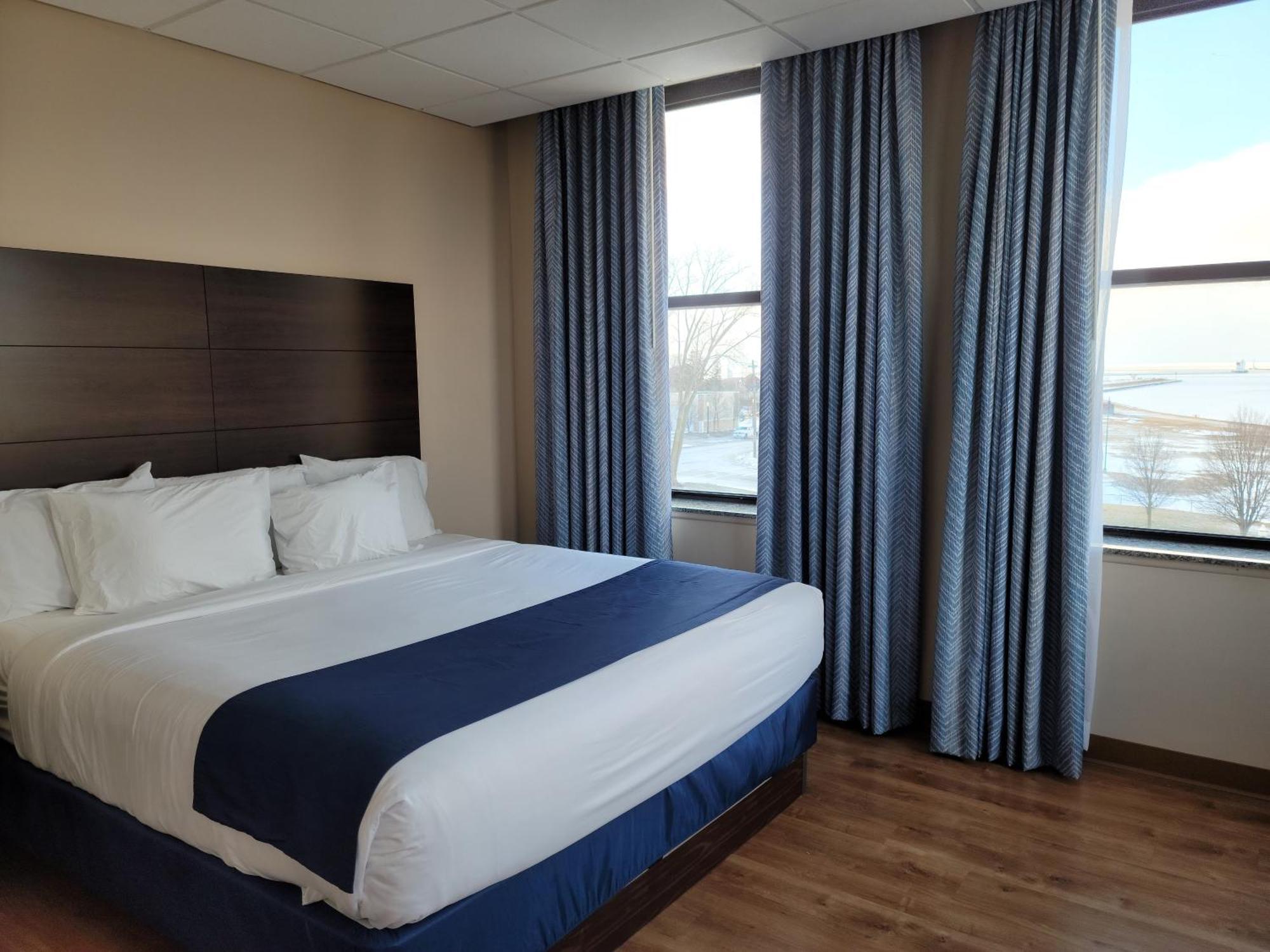 Ariel Broadway Hotel Lorain Exterior foto